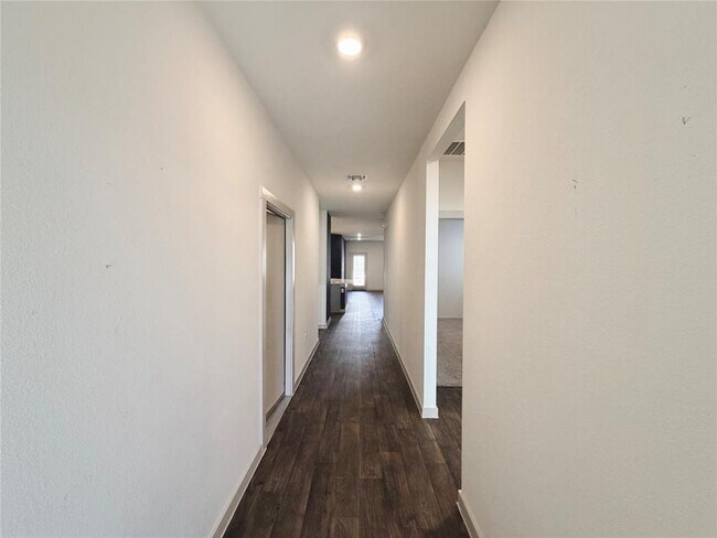 Building Photo - 3008 Louris Ln