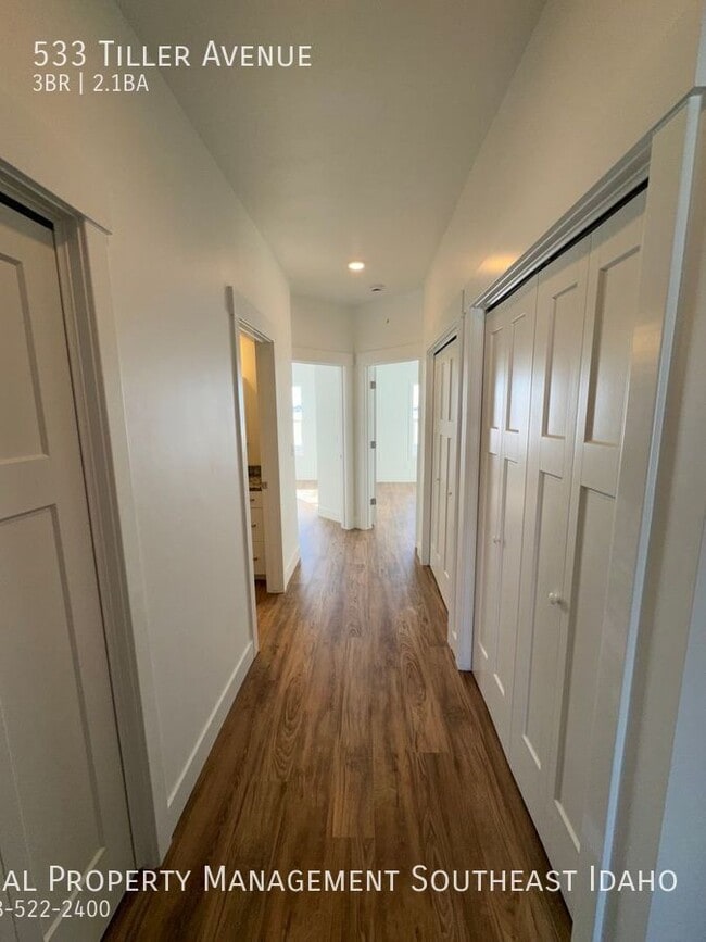 Building Photo - 533 Tiller Ave