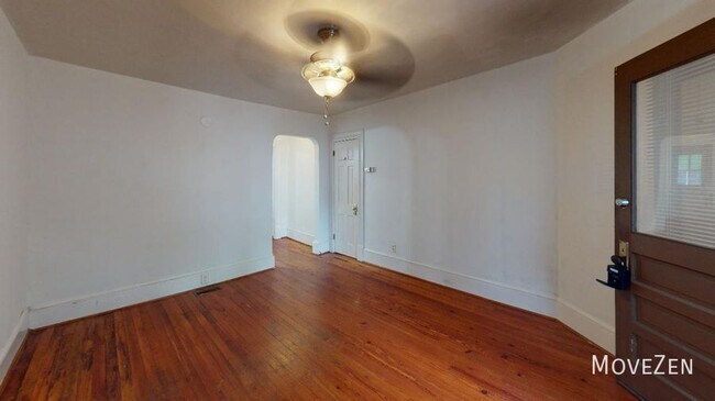 Building Photo - 111 Church St