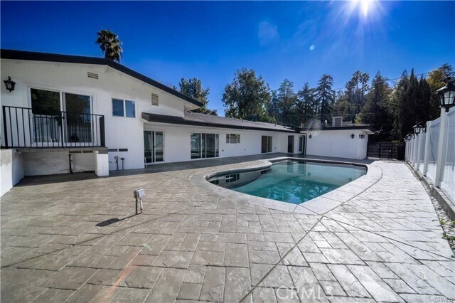 Building Photo - 5105 Lubao Ave