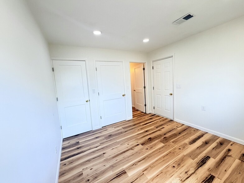 Building Photo - 2641 FL-73