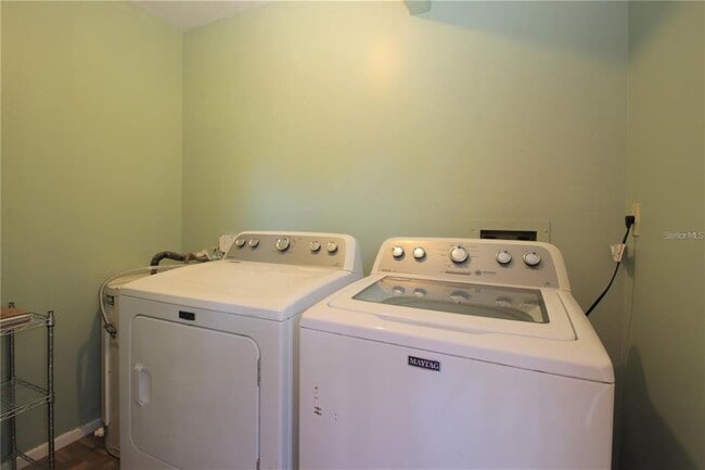 Building Photo - 215 Dorchester Square