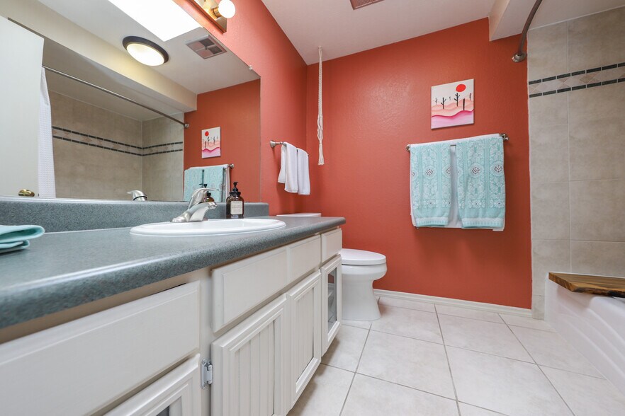 Building Photo - 6532 N Burro Creek Pl