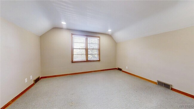 Building Photo - 532 16th St