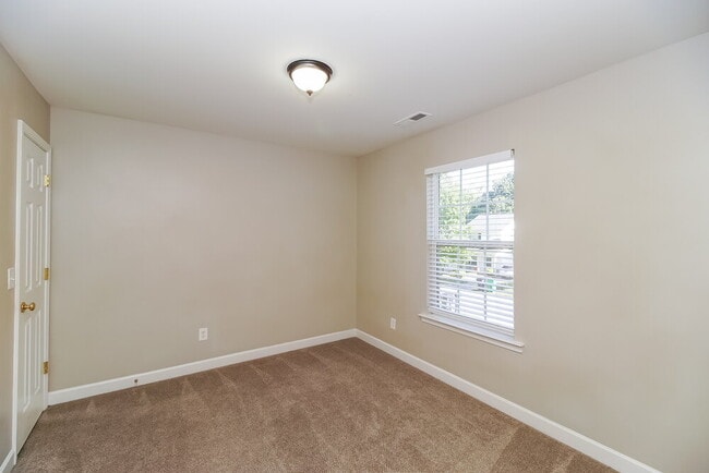 Building Photo - 316 Peachtree Rd