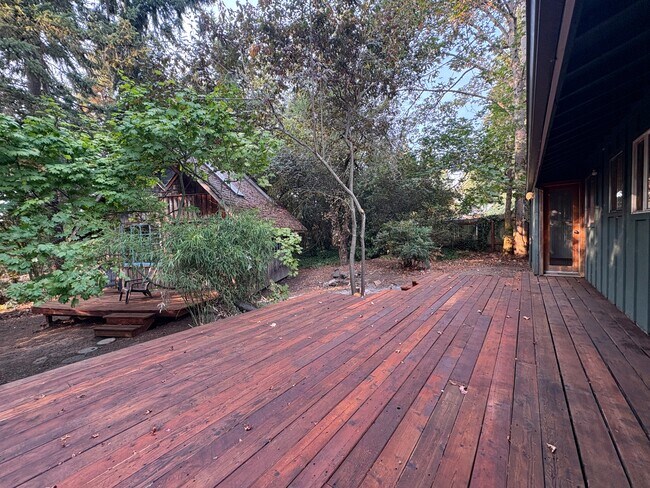 Building Photo - 3060 Onyx St