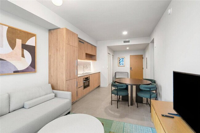 Building Photo - 601 N Miami Ave