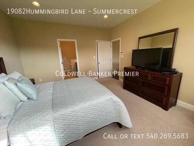 Building Photo - 19082Hummingbird Lane-Summercrest