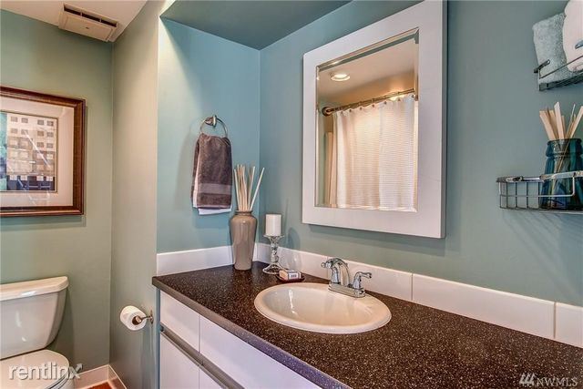 Building Photo - 1 br, 1 bath Condo - 606 Post Ave