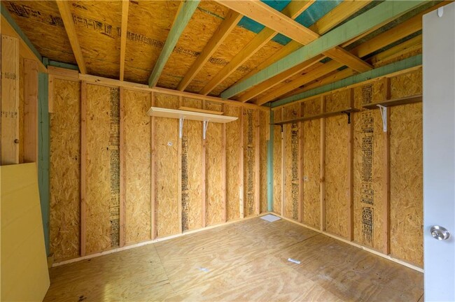 Building Photo - 878 Parkway Dr