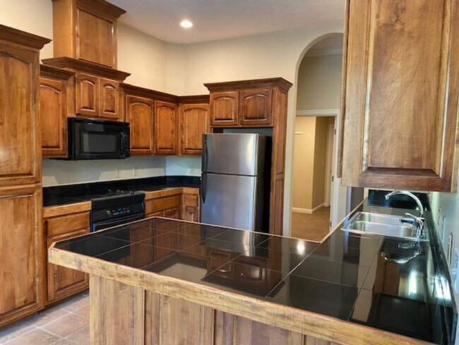 Building Photo - COMING SOON!!! GATED - STONE MEADOW SUBDIV...