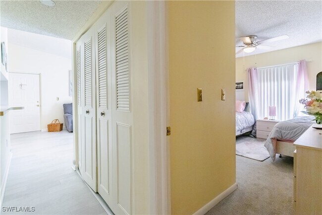 Building Photo - 9540 Green Cypress Ln