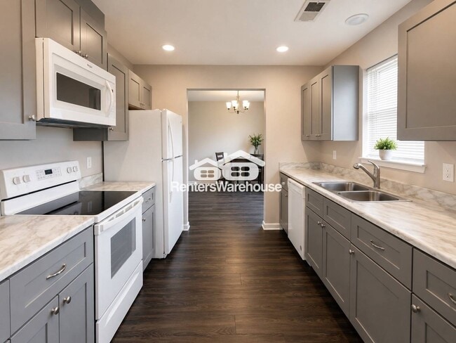 Building Photo - 953 6th Way