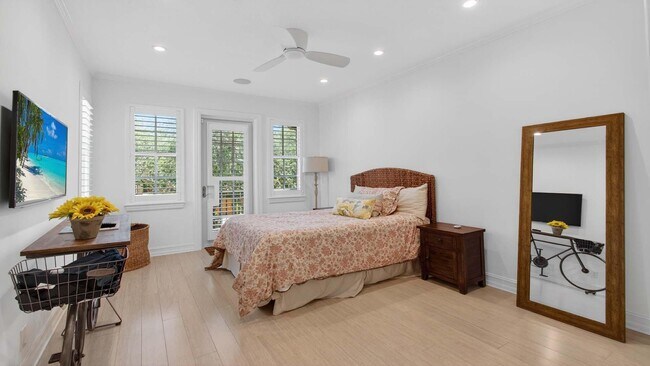 Building Photo - 1028 Coralina Ln