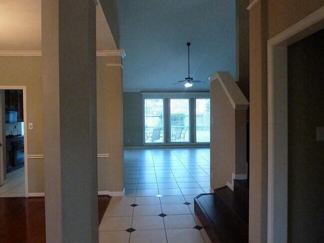 Building Photo - 6143 River Mist Ct