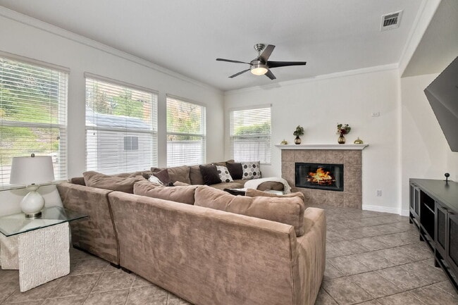 Building Photo - "Spacious FURNISHED  4-Bedroom Retreat in Rancho Carrillo Carlsbad: 2.5 Baths & 2,113 Sq. Ft. of ...