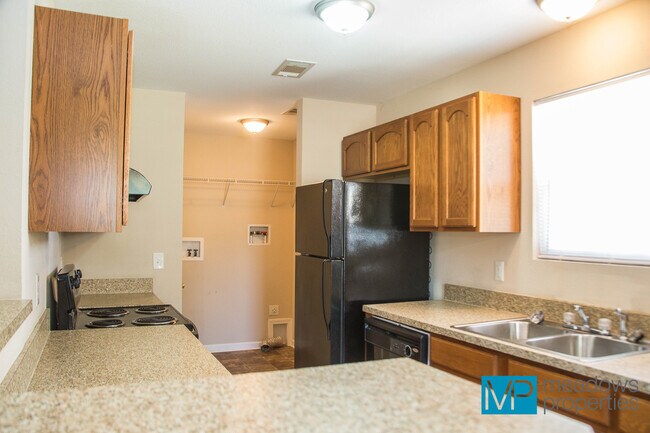 Building Photo - 630 Whitson Chapel Rd