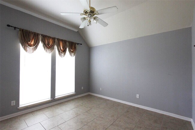 Building Photo - 10926 Great Hawk Ln