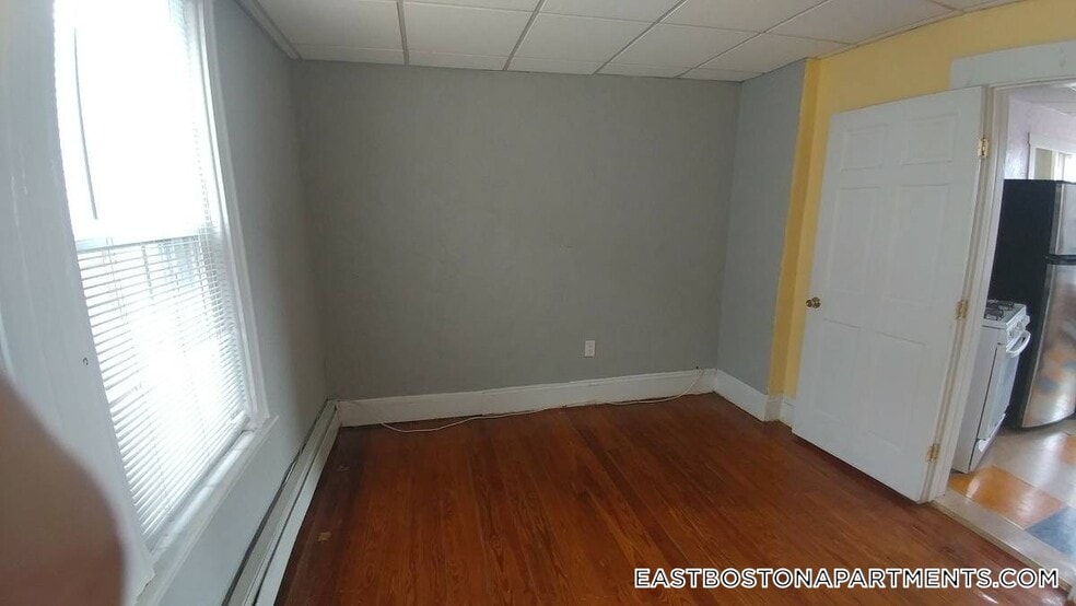 Building Photo - 103 Leyden St