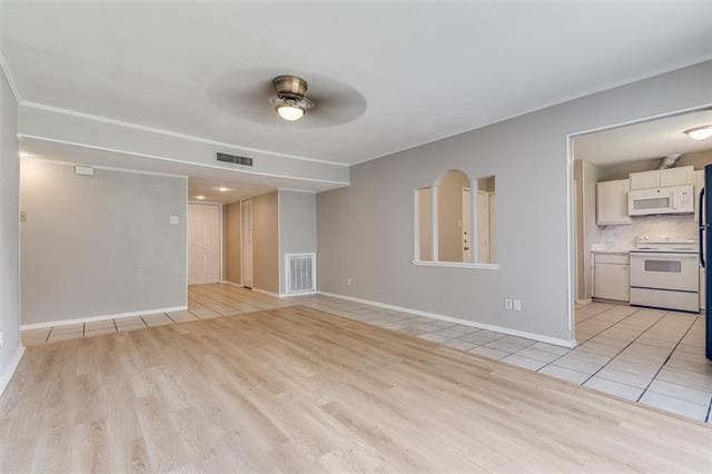 Building Photo - 1517 Deepwood Dr