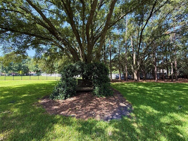Building Photo - 124 Estates Cir