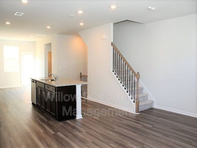 Building Photo - 1079 Shoreside Dr