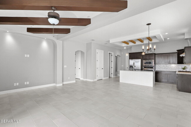 Building Photo - 12866 Nidd Ave