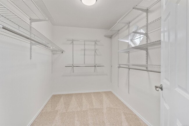 Building Photo - Spacious 4-Bedroom Home with Scenic Views & Versatile Living Spaces