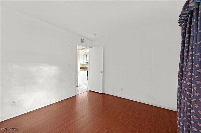 Building Photo - 4320 Gannet Cir