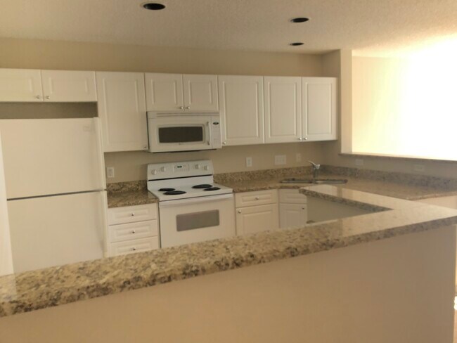 Building Photo - 9734 Elizabeth Townes Ln