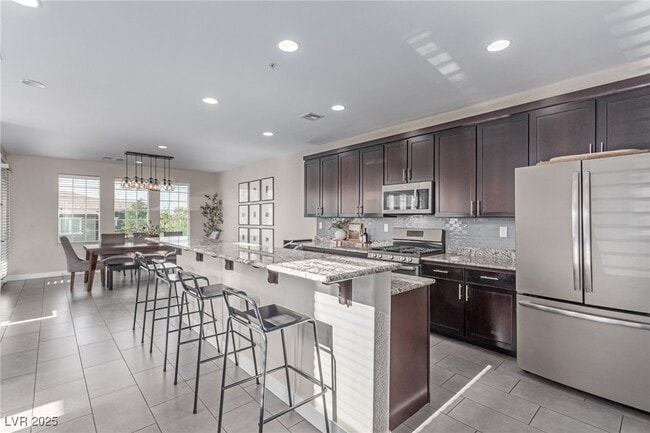 Building Photo - 3165 Via Como