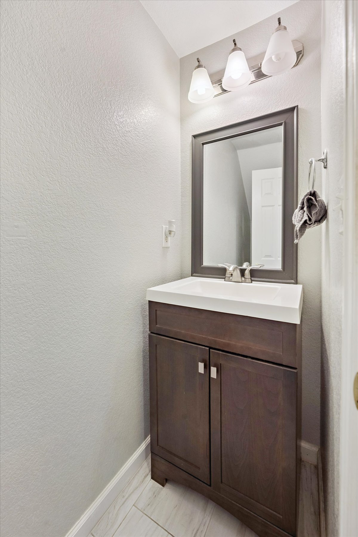 Building Photo - 5155 Golden Eagle Pky