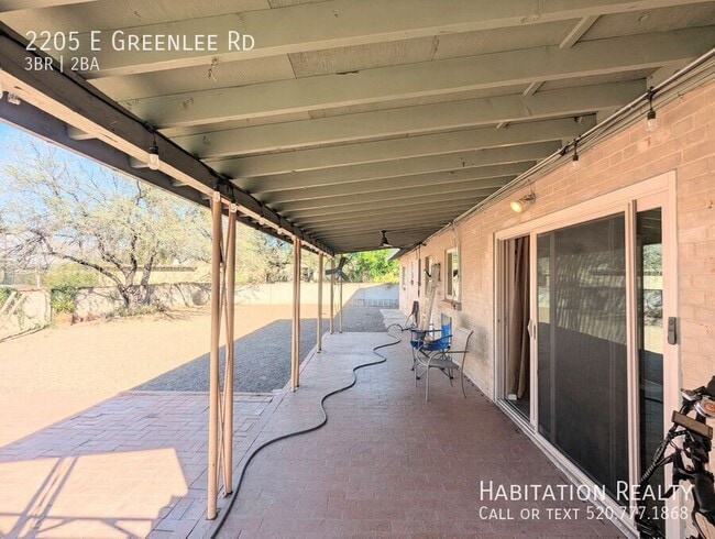 Building Photo - 2205 E Greenlee Rd