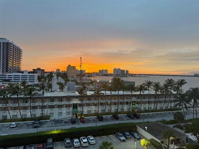 Primary Photo - 1865 79th Street Causeway