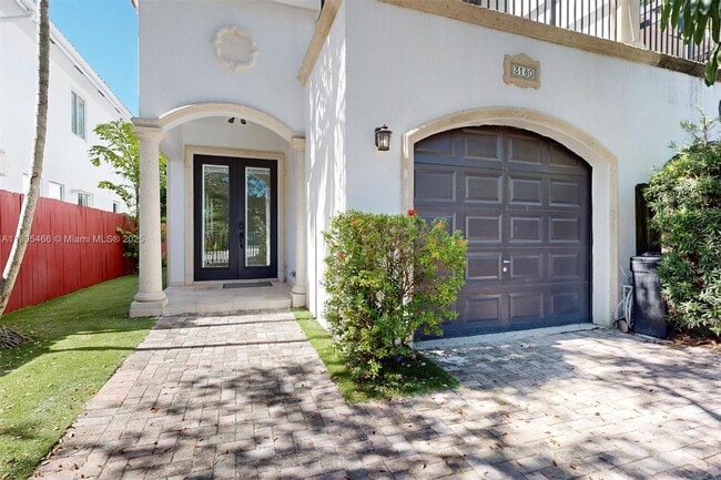 Building Photo - 3180 New York St