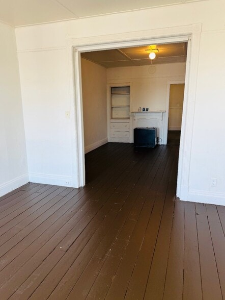 Building Photo - 362 9th St