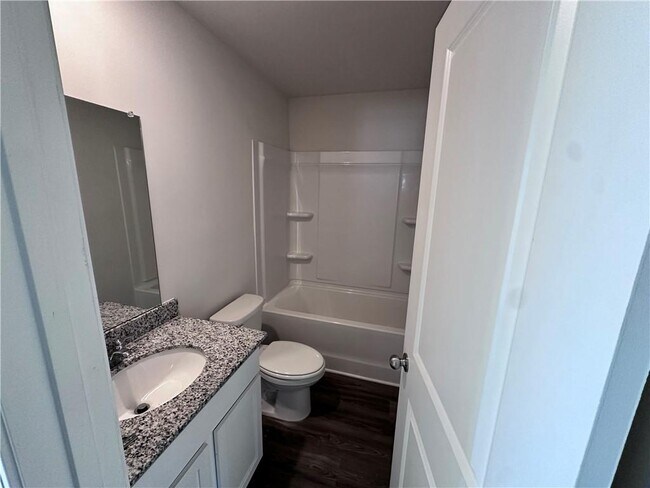 Building Photo - 536 Pemberton St