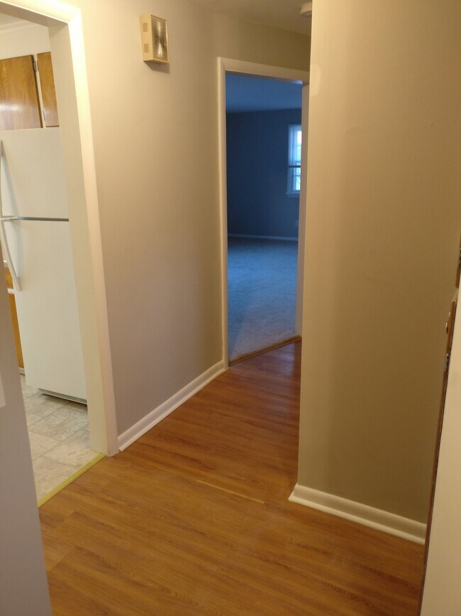 Building Photo - 402 McKinley Street