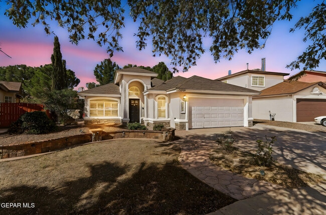 Building Photo - 13709 Paseo Hermoso Dr