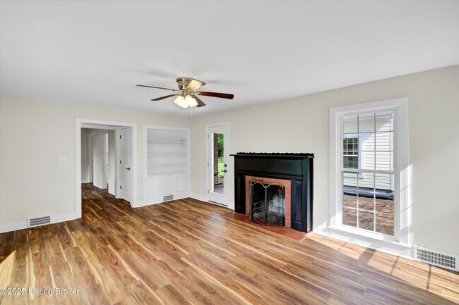 Building Photo - 7613 Norbourne Ave