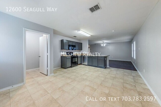 Building Photo - 12600 Seagull Way