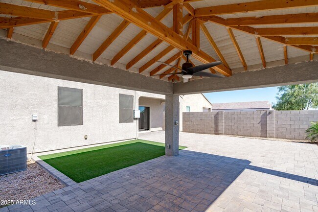 Building Photo - 11527 E Verbina Ln