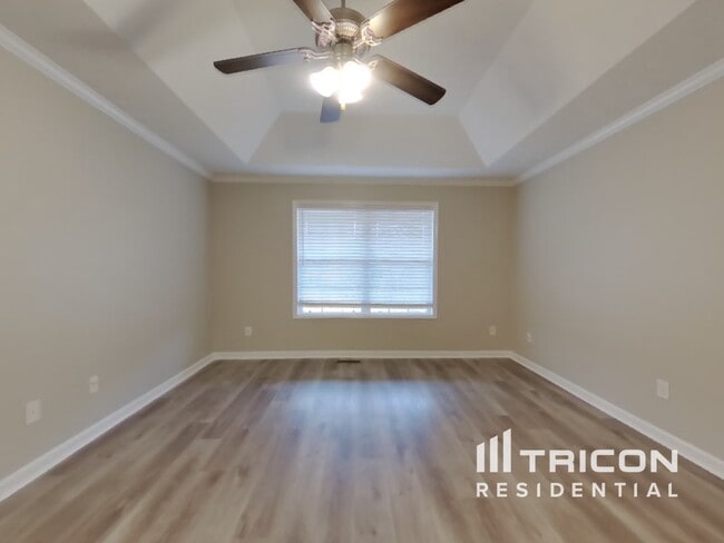 Building Photo - 581 Meadow Spring Dr