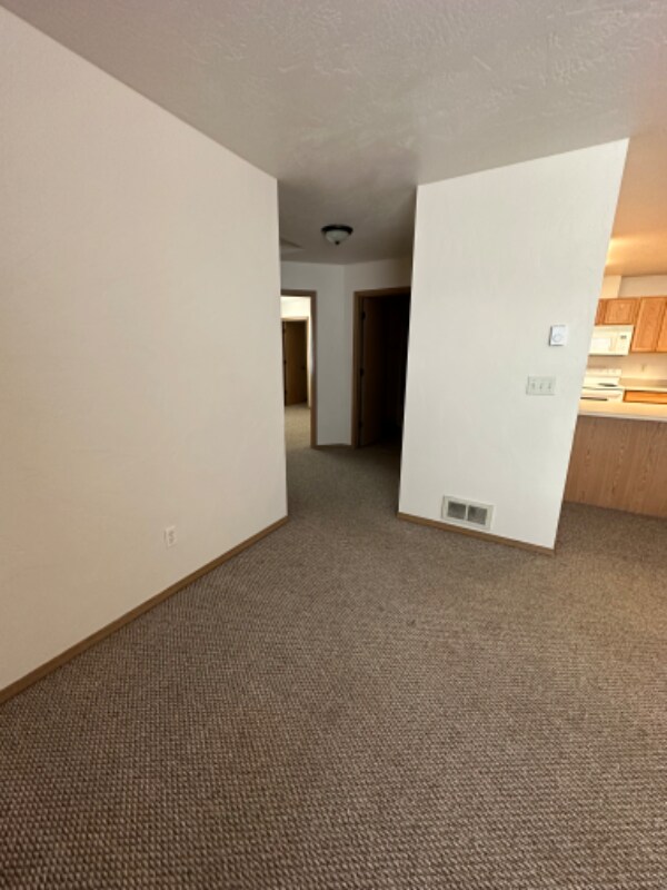 Building Photo - 31 Appleway Dr