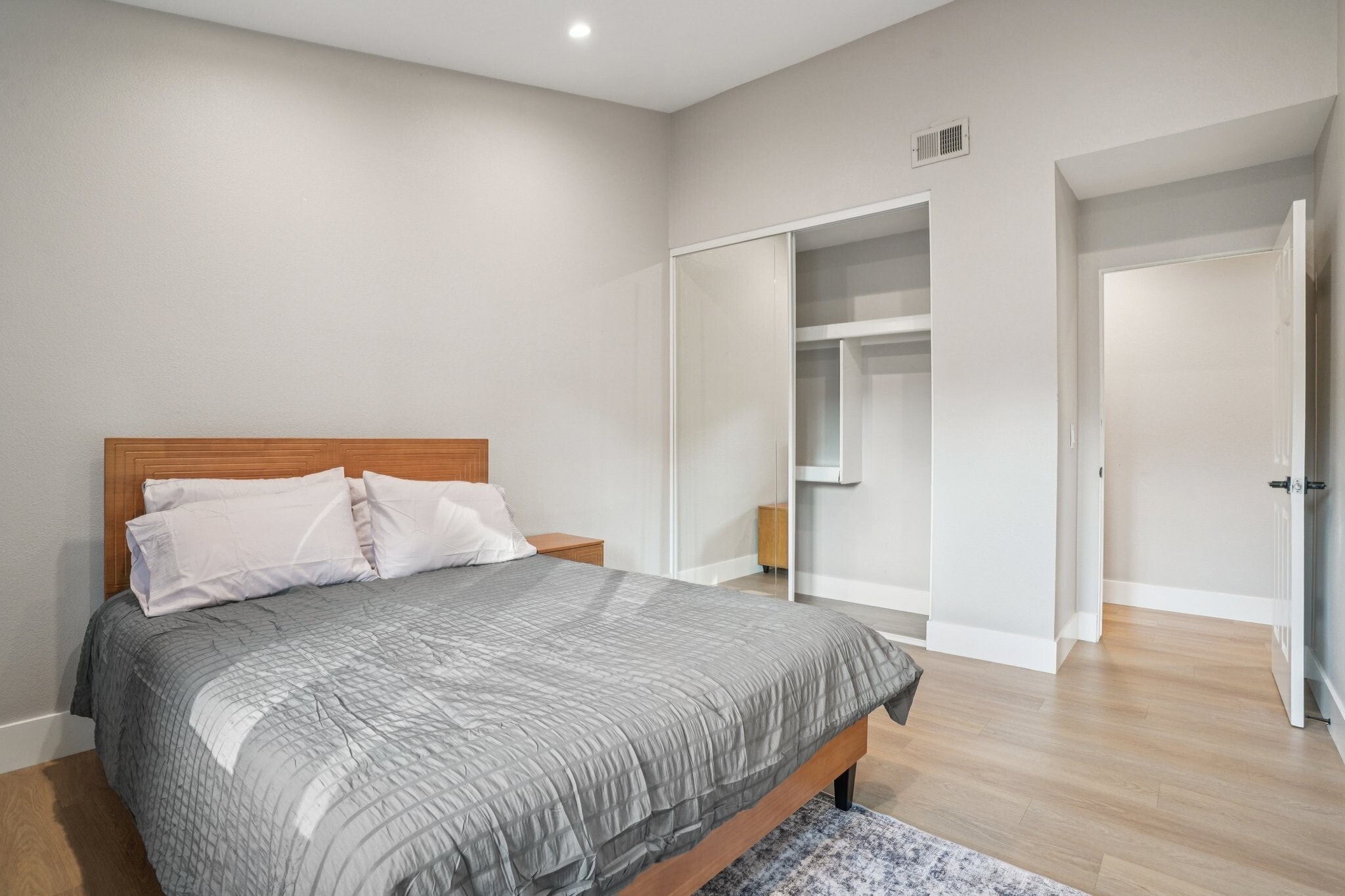 Building Photo - 835 Amigos Way