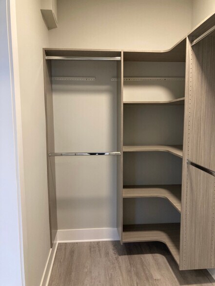 Building Photo - 369 Hazel Ave