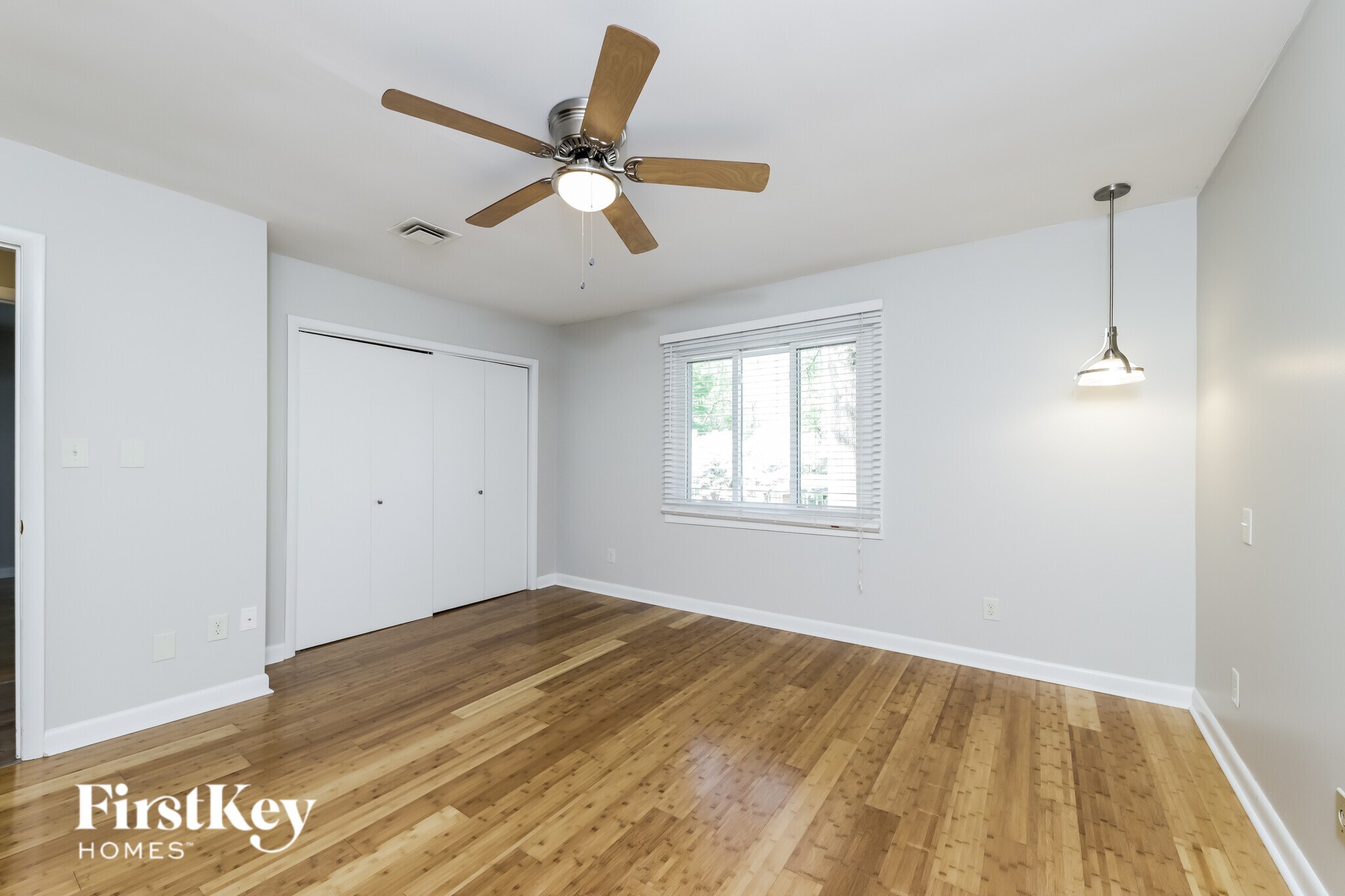 Building Photo - 640 Valley Brook Ln