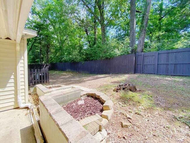 Building Photo - COMING SOON !!!! April 1st, 2026.