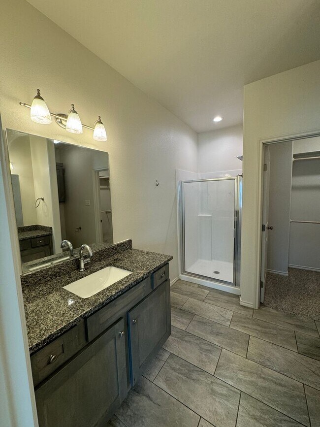 Building Photo - 2 Bed/2Bath Available JUNE in COOPER ISD!
