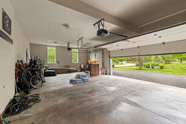 Building Photo - 1780 Unbridled Way